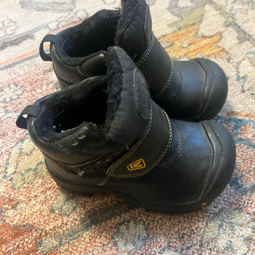 Keen Kids Black Thermal Boots